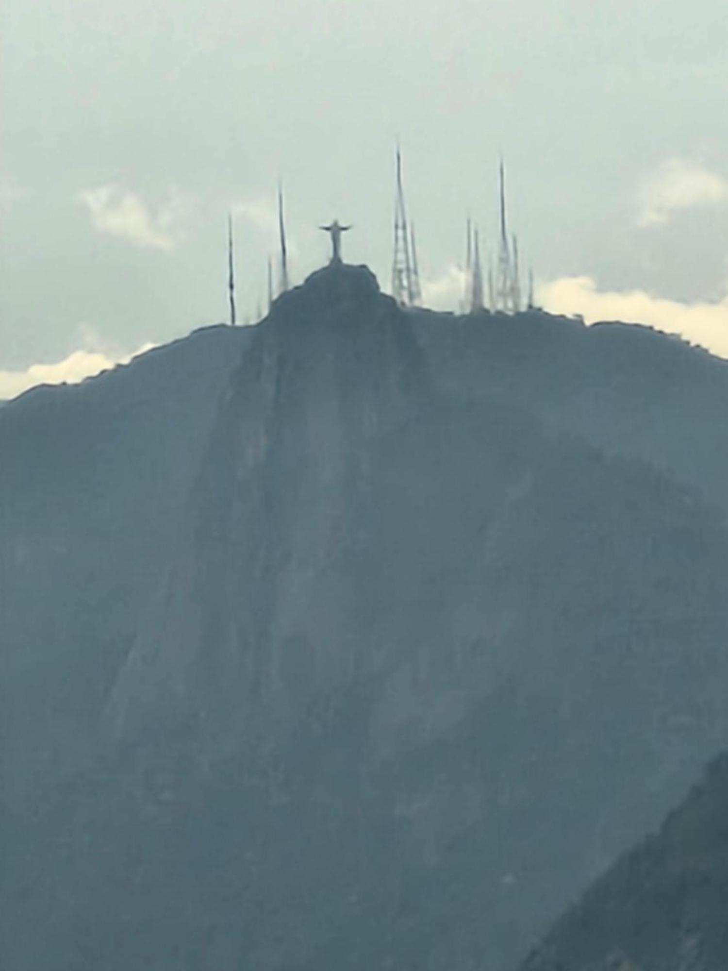 Suite Em Casa Familiar Da Mirian Niterói Buitenkant foto